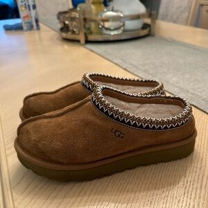 UGG TASMAN SLIPPERS -TAN